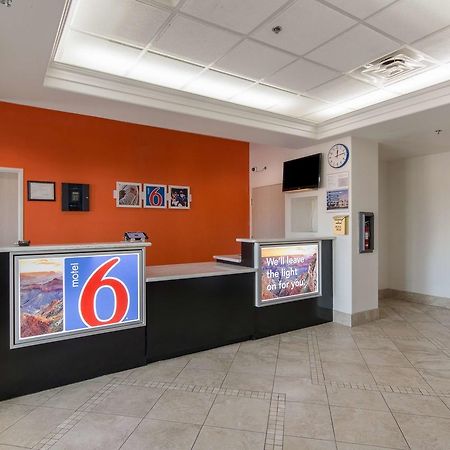 Motel 6-San Antonio, Tx - Downtown - Alamo Dome Zewnętrze zdjęcie