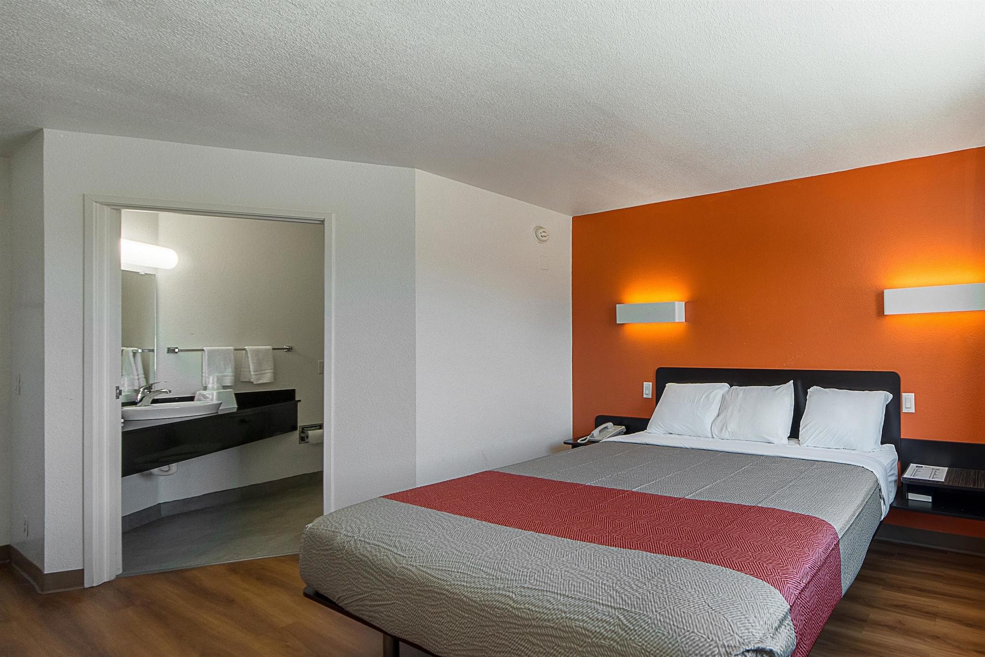 Motel 6-San Antonio, Tx - Downtown - Alamo Dome Zewnętrze zdjęcie