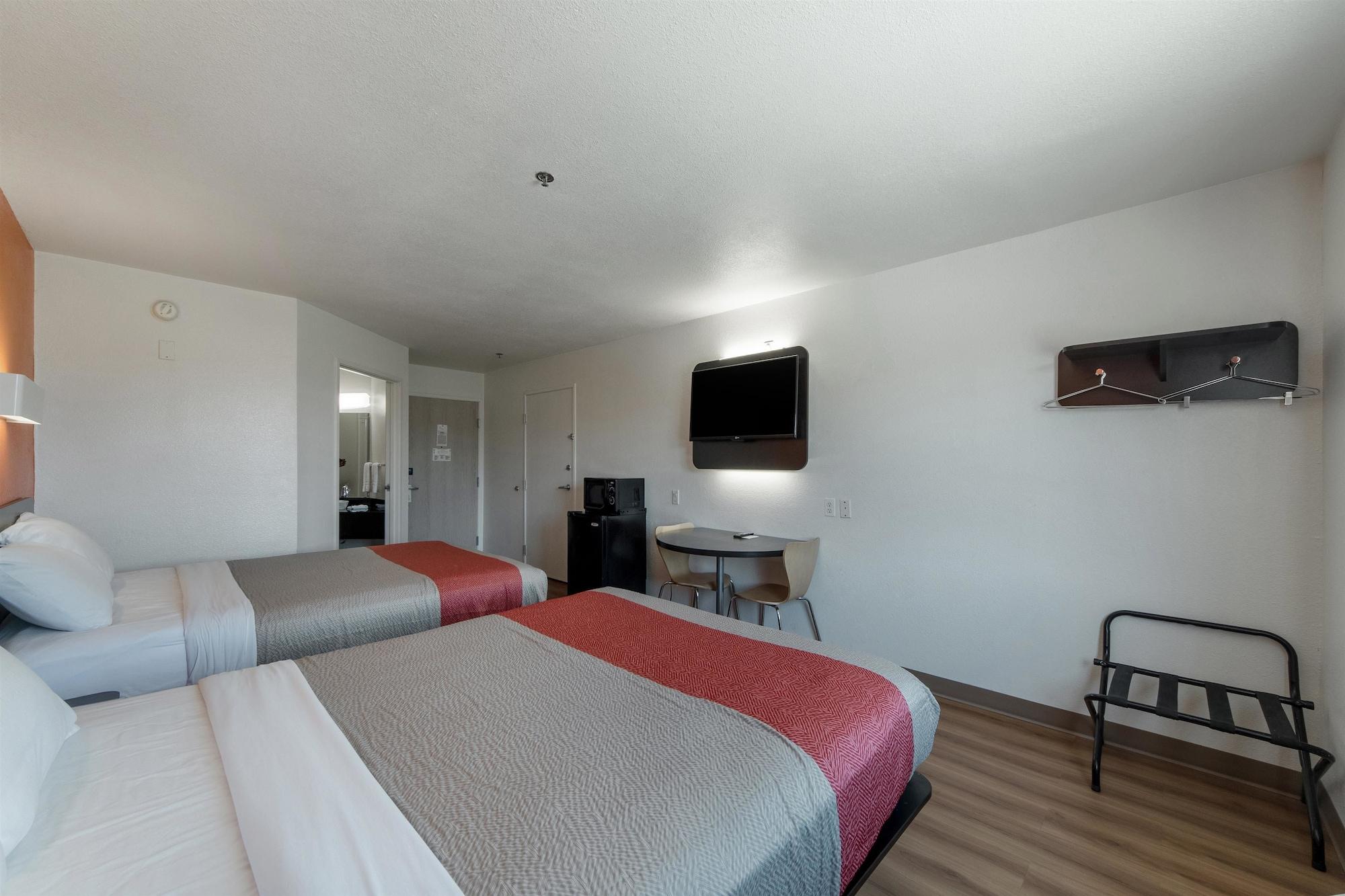 Motel 6-San Antonio, Tx - Downtown - Alamo Dome Zewnętrze zdjęcie
