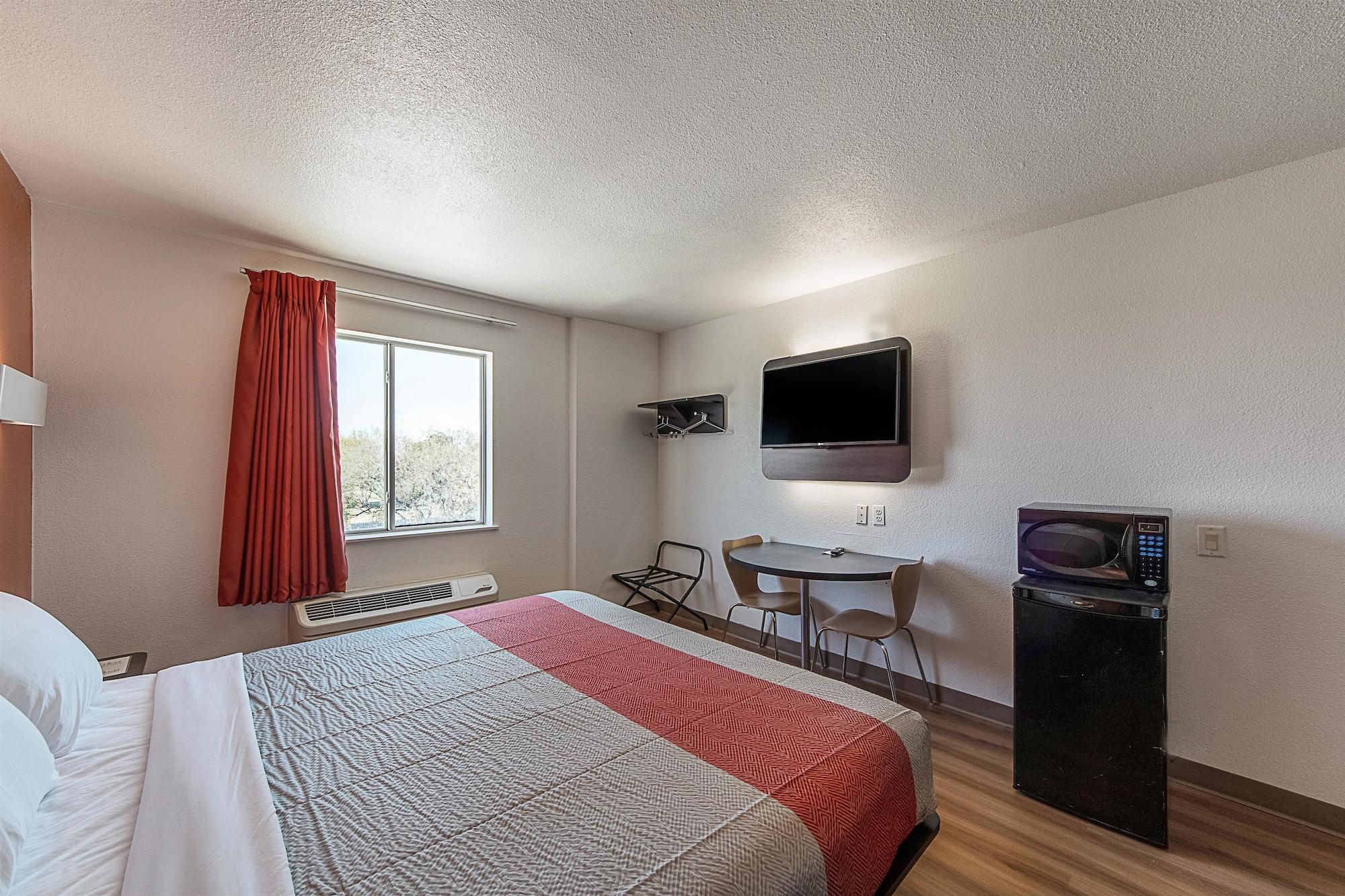 Motel 6-San Antonio, Tx - Downtown - Alamo Dome Zewnętrze zdjęcie