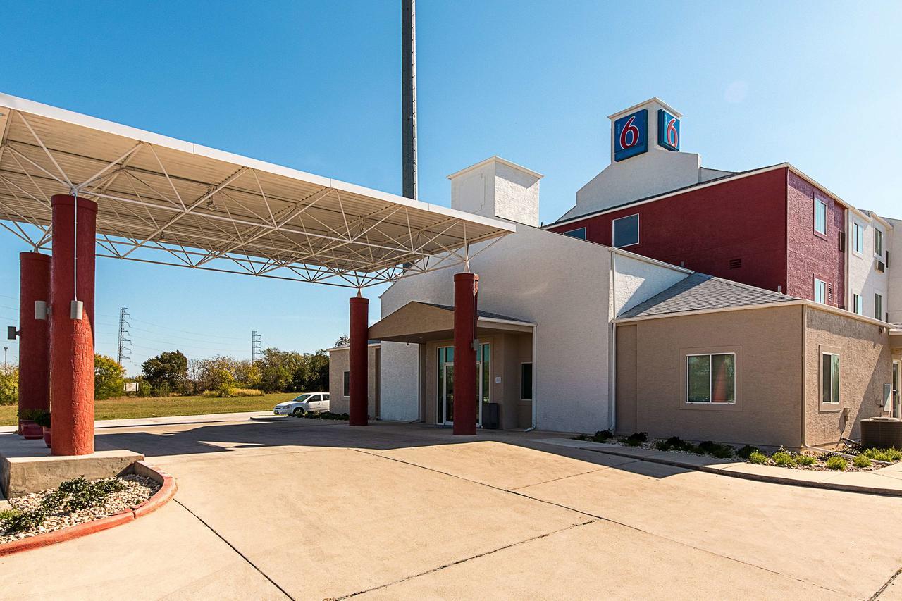 Motel 6-San Antonio, Tx - Downtown - Alamo Dome Zewnętrze zdjęcie
