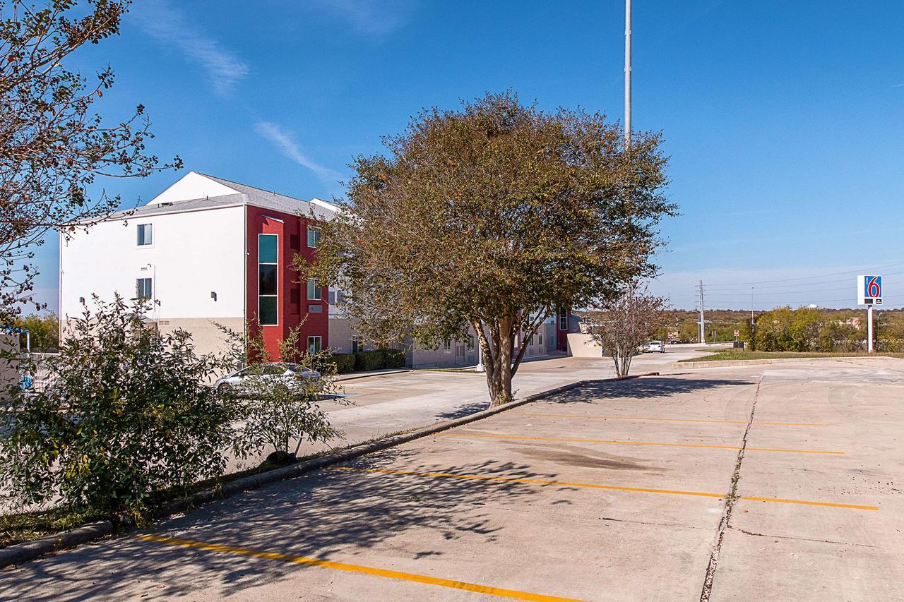 Motel 6-San Antonio, Tx - Downtown - Alamo Dome Zewnętrze zdjęcie