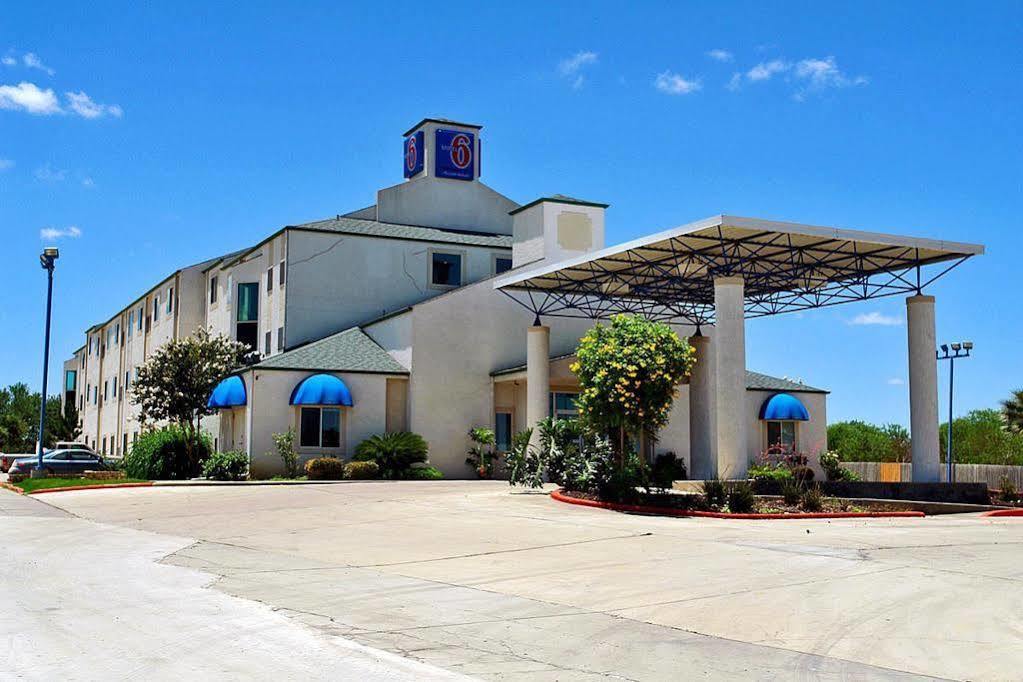 Motel 6-San Antonio, Tx - Downtown - Alamo Dome Zewnętrze zdjęcie