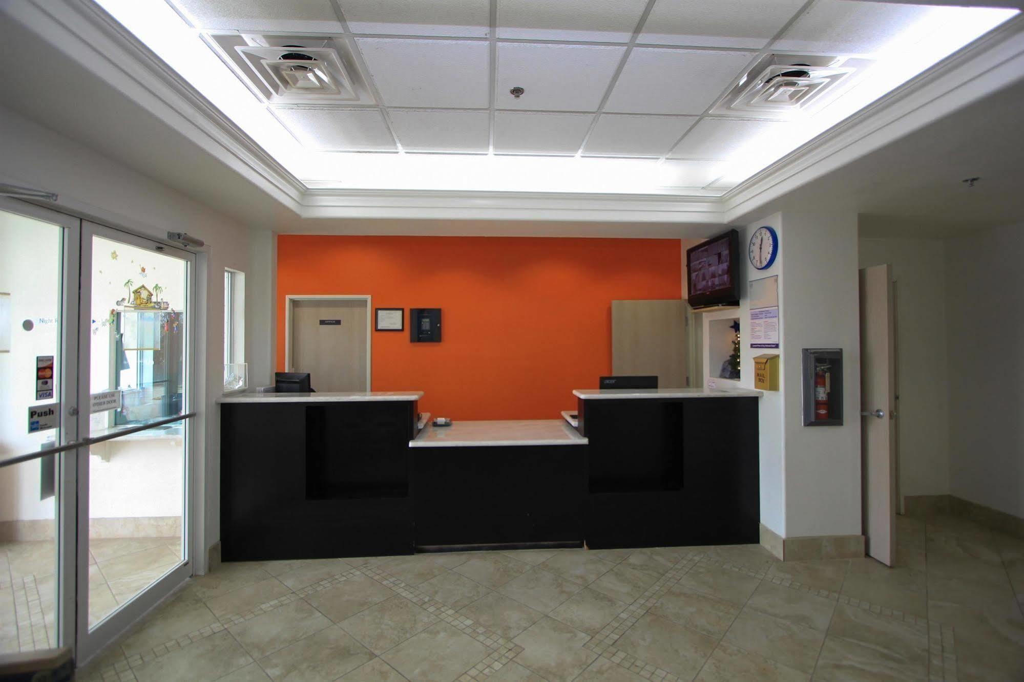 Motel 6-San Antonio, Tx - Downtown - Alamo Dome Zewnętrze zdjęcie