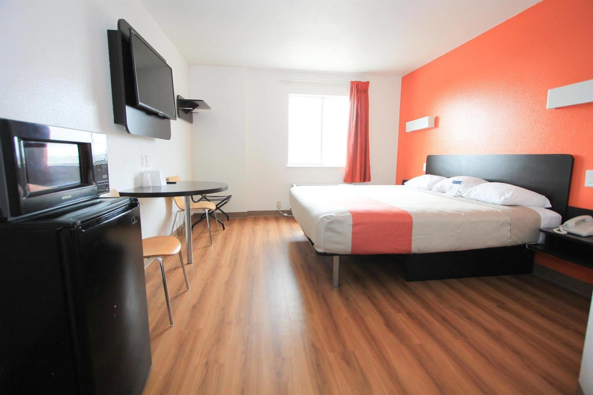 Motel 6-San Antonio, Tx - Downtown - Alamo Dome Zewnętrze zdjęcie